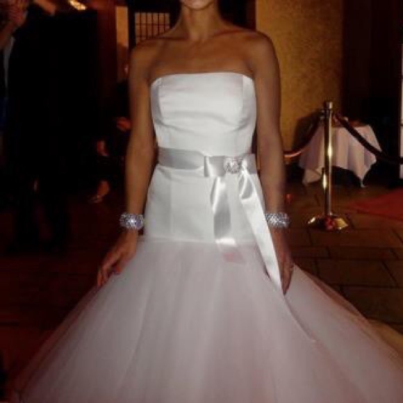 Romona Keveza Collection Wedding Gown, Size 4 EUC - Picture 2 of 8